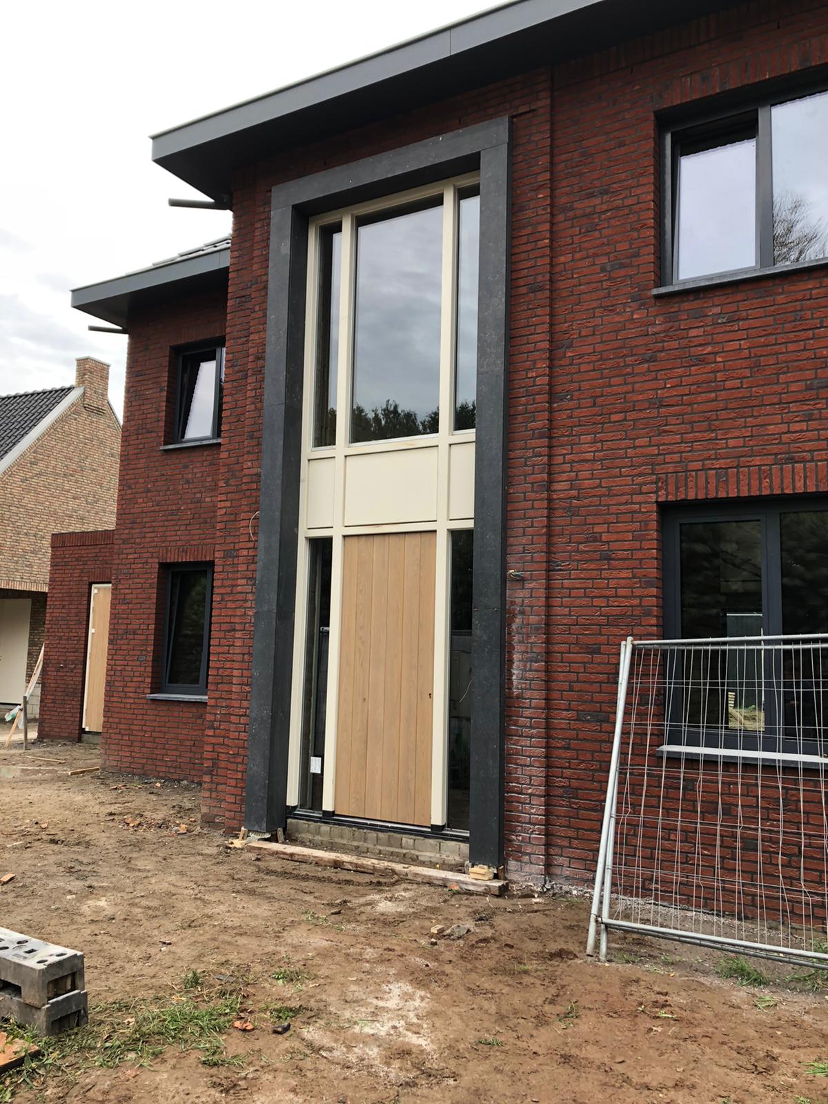 Deuromlijsting Belgisch hardsteen