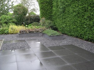Natuursteen in de tuin 1.6
